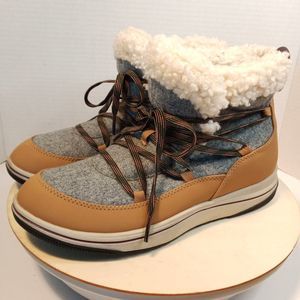 CLARKS CLOUDSTEPPERS Breeze Glacier Women's Bootie Size 7M